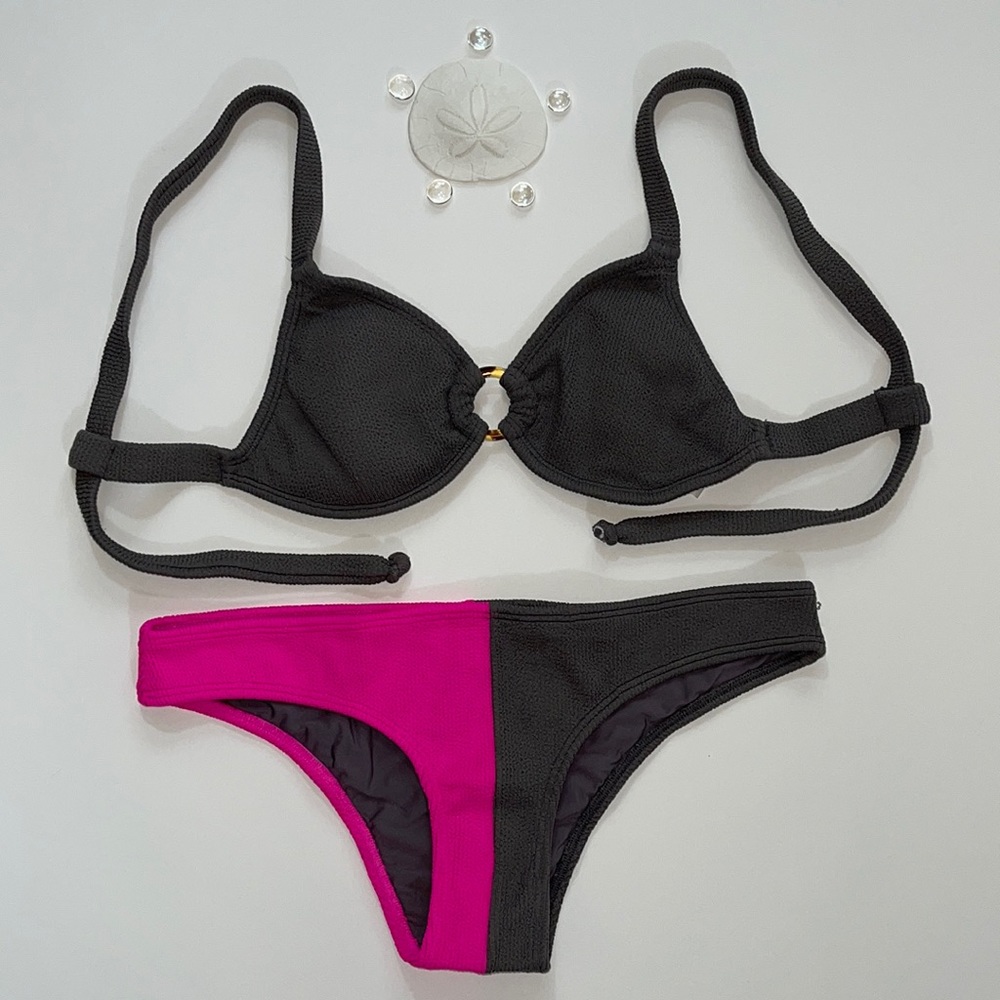 Pilyq Triangle Top Bikini Set Size Large NWT
